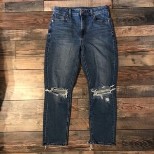 American Eagle Mom Jean